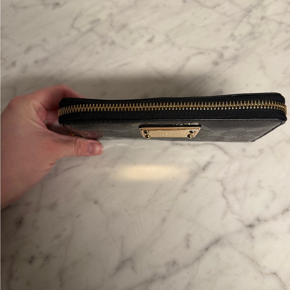 Michael Kors Jet Set Black and Gold Embossed Wristlet - Picture 5 of 11